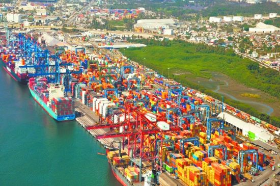 Puertos de Manzanillo y Lázaro Cárdenas siguen mejor posicionados que Chancay: Eternity